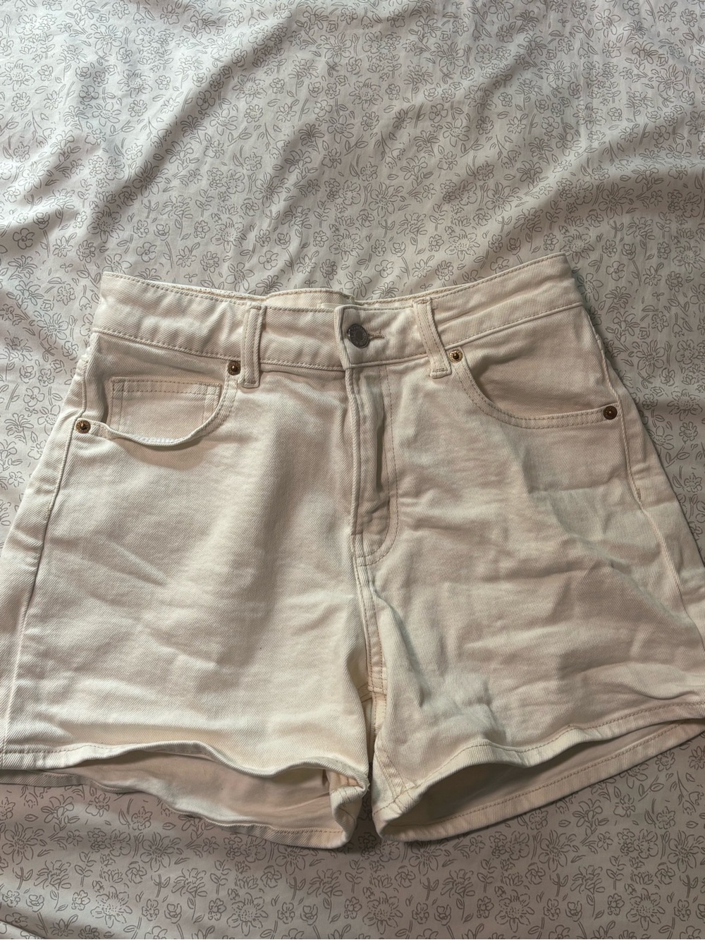 H&M Women's Cream High-Rise Denim Shorts